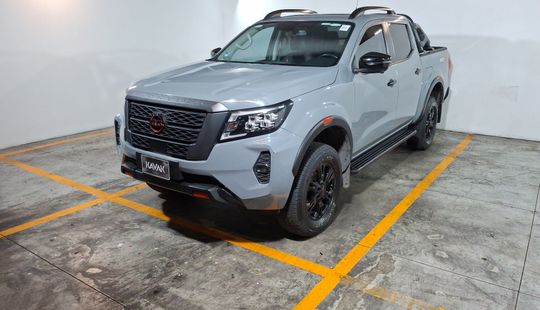 Nissan • Frontier