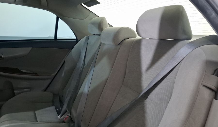 Toyota Corolla 1.8 XLE AT Sedan 2012