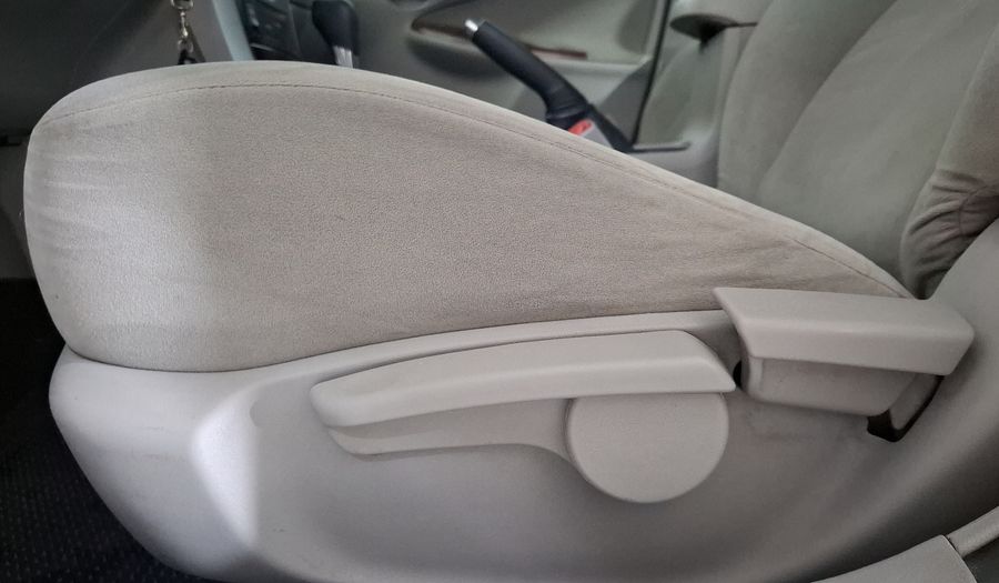 Toyota Corolla 1.8 XLE AT Sedan 2012