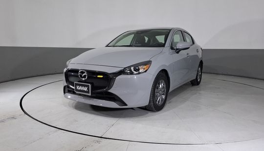 Mazda • Mazda 2