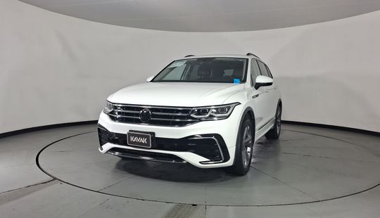 Volkswagen • Tiguan
