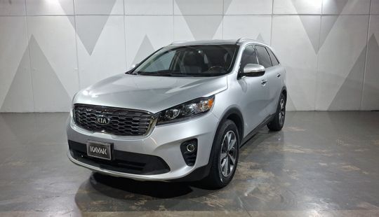 Kia • Sorento