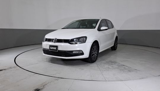 Volkswagen • Polo