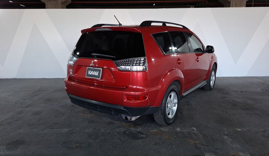 Mitsubishi Outlander 2.4 XLS AT Suv 2013