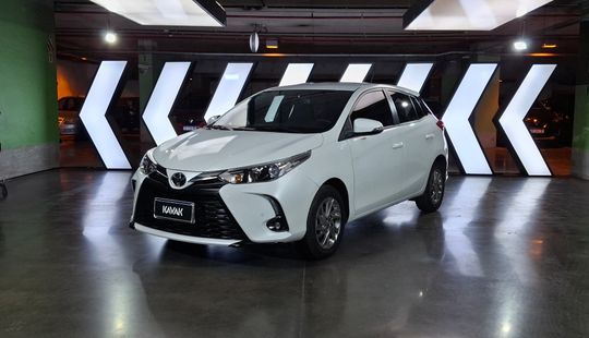 Toyota • Yaris