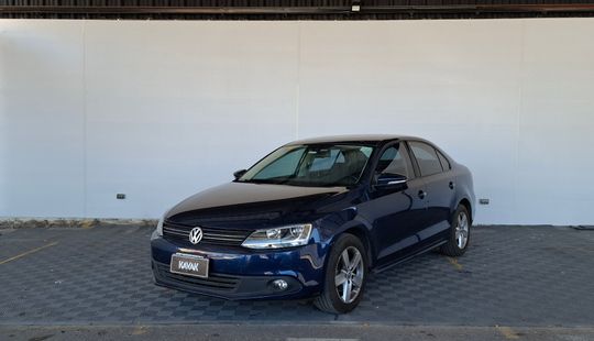 Volkswagen • Vento