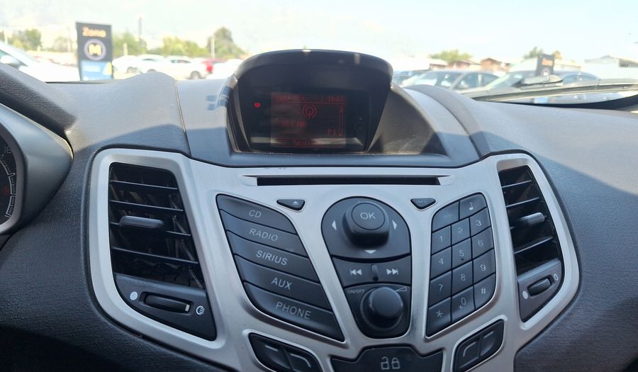 Ford Fiesta 1.6 TITANIUM Hatchback 2013