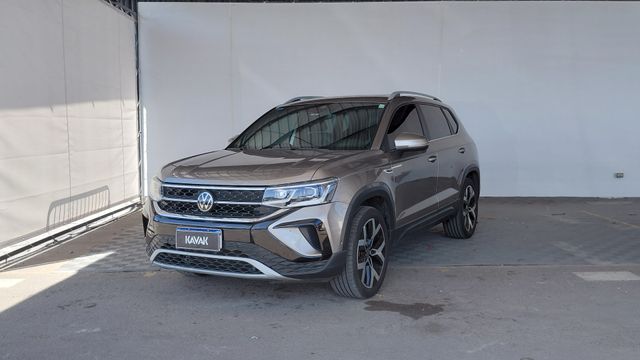 Volkswagen • Taos
