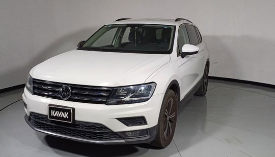 Volkswagen • Tiguan