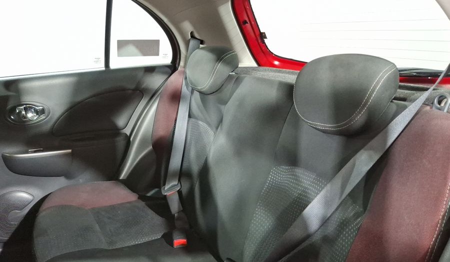 Nissan March 1.6 EXCLUSIVE BI-TONO AUTO Hatchback 2020