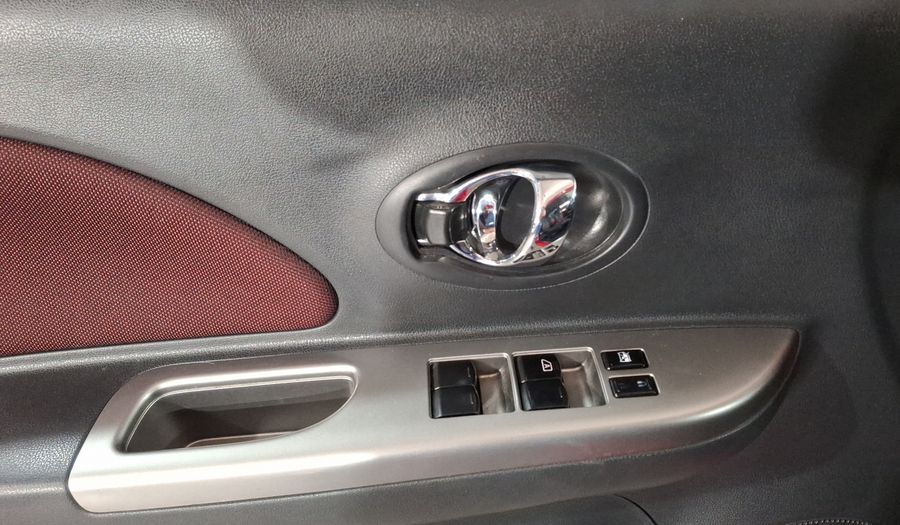 Nissan March 1.6 EXCLUSIVE BI-TONO AUTO Hatchback 2020