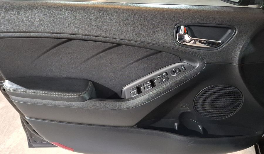 Kia Forte 2.0 SX AT Sedan 2016