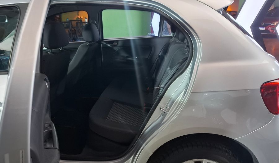 Volkswagen Gol Trend 1.6 HIGHLINE Hatchback 2015