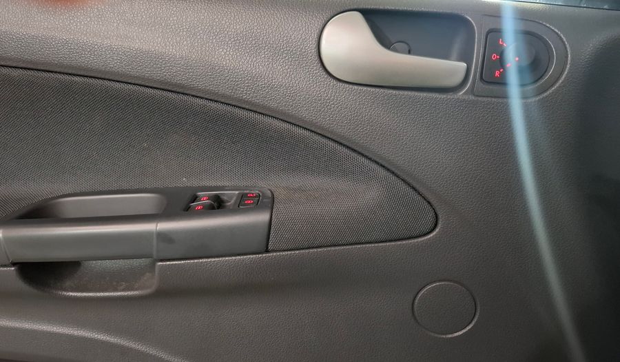 Volkswagen Gol Trend 1.6 HIGHLINE Hatchback 2015