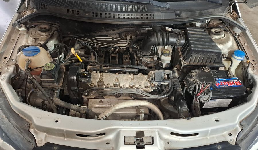 Volkswagen Gol Trend 1.6 HIGHLINE Hatchback 2015