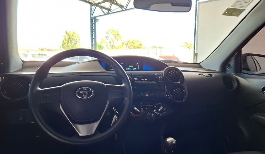 Toyota Etios 1.5 X Hatchback 2022