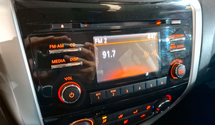 Nissan Np300 2.5 LE AC Pickup 2020