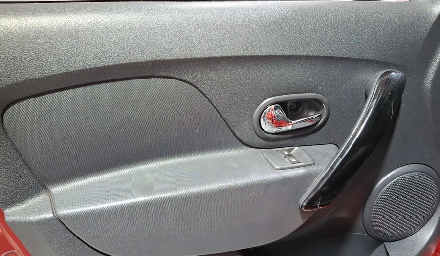 Renault Stepway 1.6 TREK Hatchback 2018