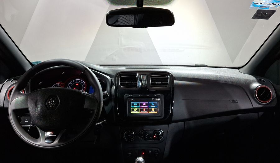 Renault Stepway 1.6 TREK Hatchback 2018