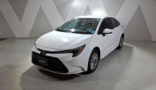 Toyota • Corolla