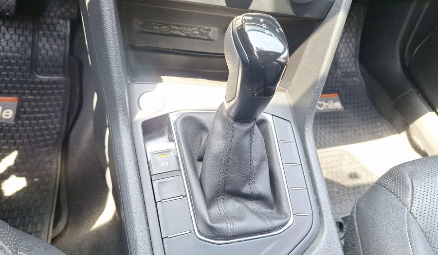 Volkswagen Taos 1.4 250 TSI COMFORTLINE SKY AUTO Suv 2022