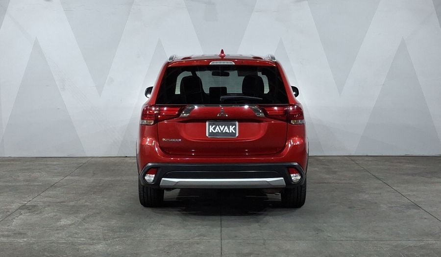 Mitsubishi Outlander 2.4 ES Suv 2017