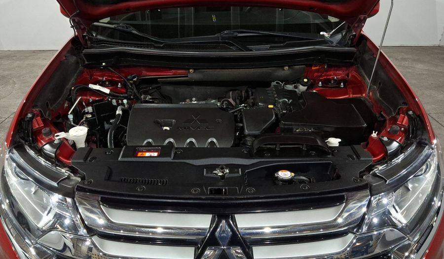 Mitsubishi Outlander 2.4 ES Suv 2017