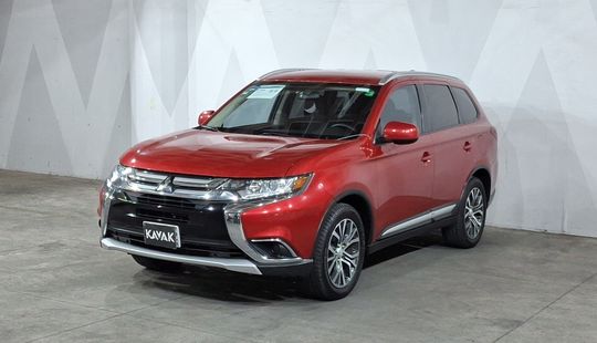 Mitsubishi • Outlander