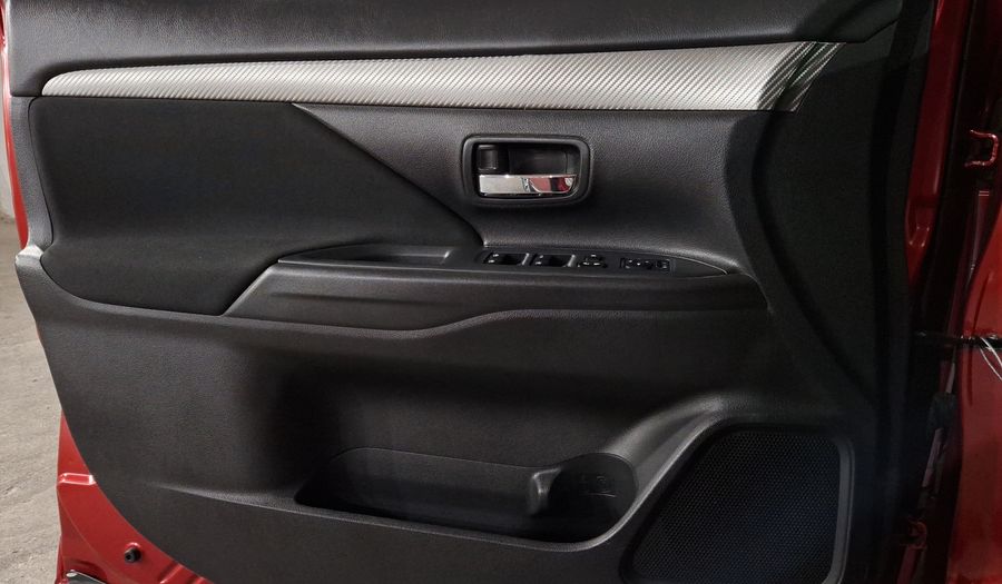 Mitsubishi Outlander 2.4 ES Suv 2017