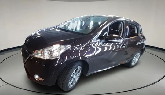 Peugeot • 208