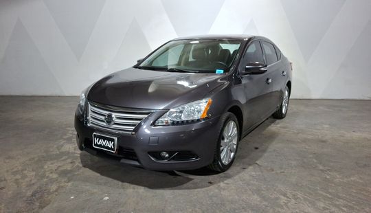 Nissan • Sentra