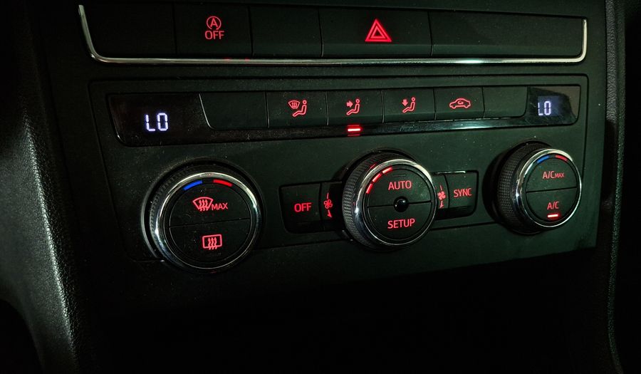 Seat Leon 1.4 TSI 150 HP STYLE Hatchback 2020