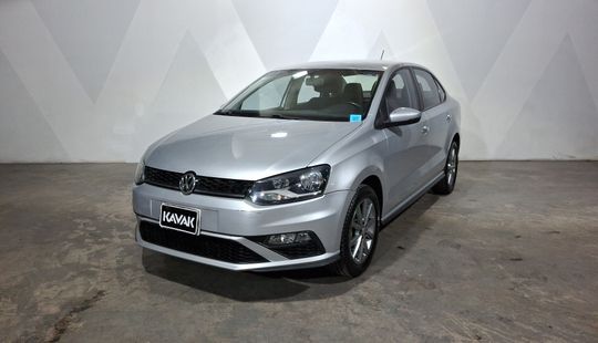 Volkswagen • Vento