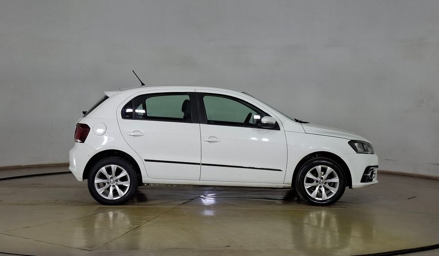 Volkswagen Gol 1.6 TRENDLINE Hatchback 2017