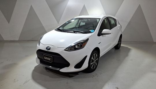 Toyota • Prius C