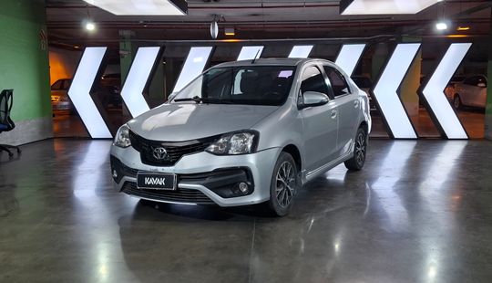 Toyota • Etios