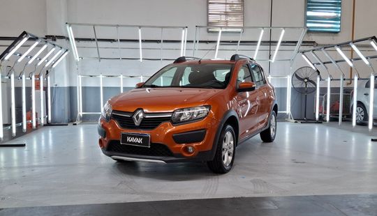 Renault • Sandero Stepway