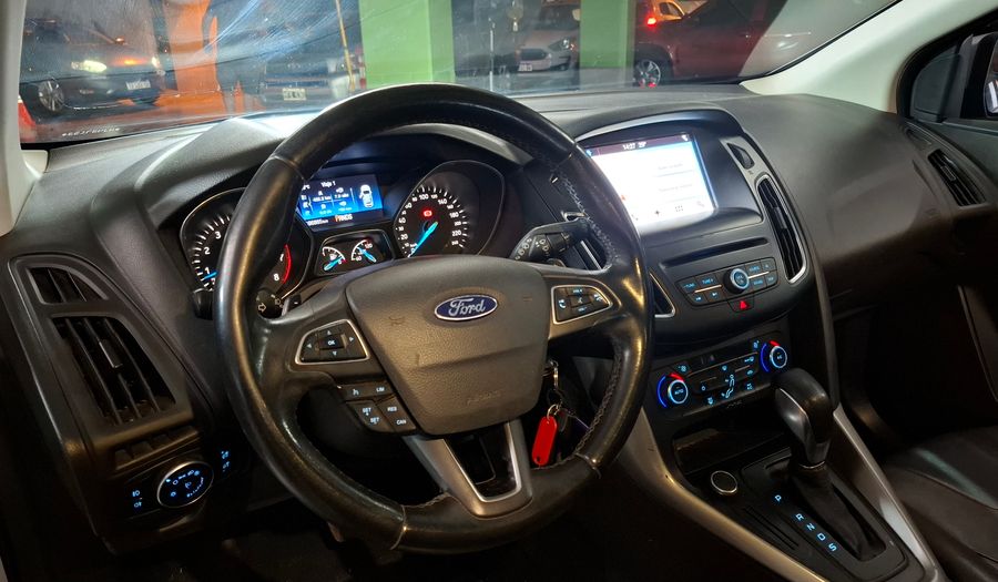 Ford Focus Iii 2.0 SE PLUS AT Hatchback 2017