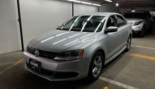 Volkswagen • Jetta