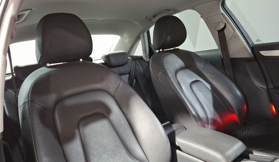 Audi A4 2.0 TFSI TRENDY PLUS MULTITRONIC Sedan 2013