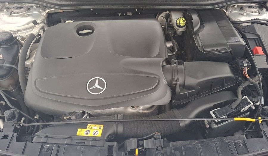 Mercedes Benz Clase Gla 1.6 GLA 200 SPORT DCT Suv 2020