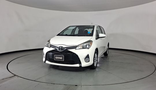 Toyota • Yaris
