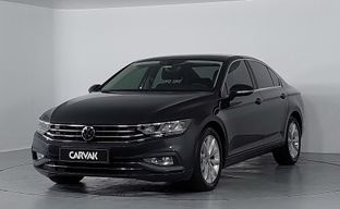 Volkswagen • Passat