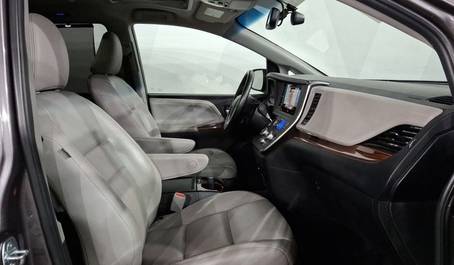 Toyota Sienna 3.5 LIMITED AT Minivan 2015