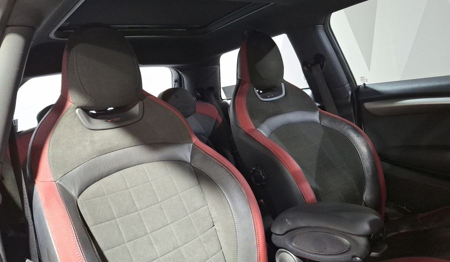 Mini John Cooper Works 2.0 JOHN COOPER WORKS HOT CHILI AT Hatchback 2018