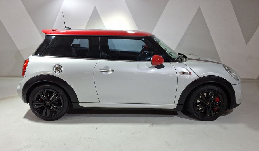 Mini John Cooper Works 2.0 JOHN COOPER WORKS HOT CHILI AT Hatchback 2018