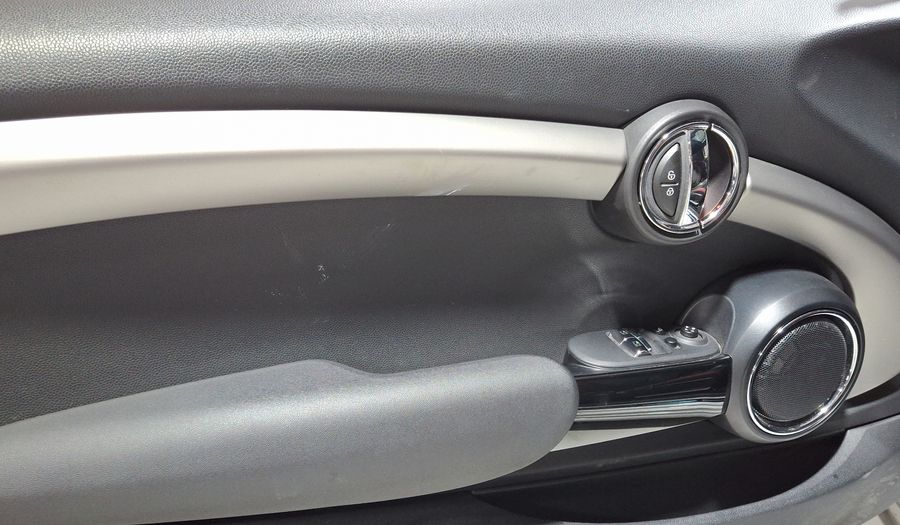 Mini John Cooper Works 2.0 JOHN COOPER WORKS HOT CHILI AT Hatchback 2018