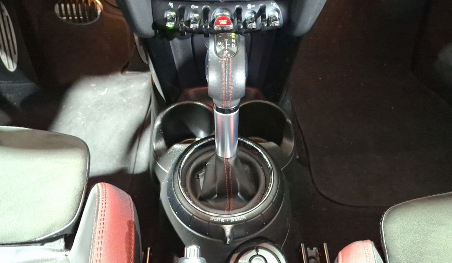 Mini John Cooper Works 2.0 JOHN COOPER WORKS HOT CHILI AT Hatchback 2018