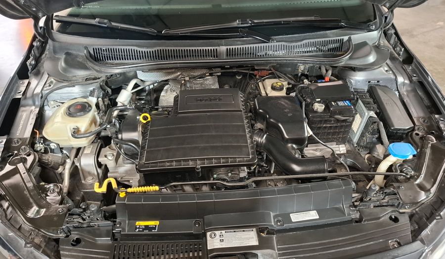 Volkswagen Polo 1.6 MSI HIGHLINE AT Hatchback 2018