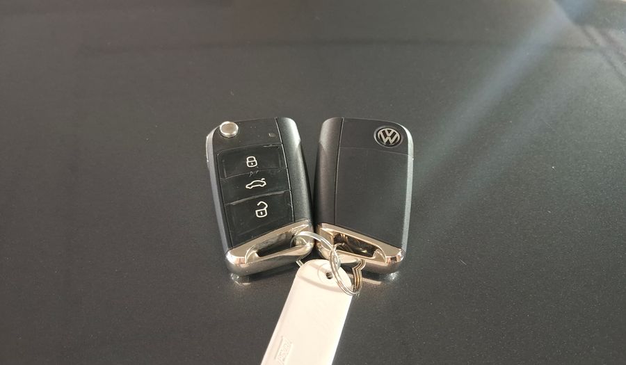 Volkswagen Polo 1.6 MSI HIGHLINE AT Hatchback 2018